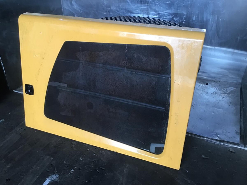 Liebherr Door Left - Porta e peças: foto 1 Liebherr Door Left - Porta e peças: foto 1