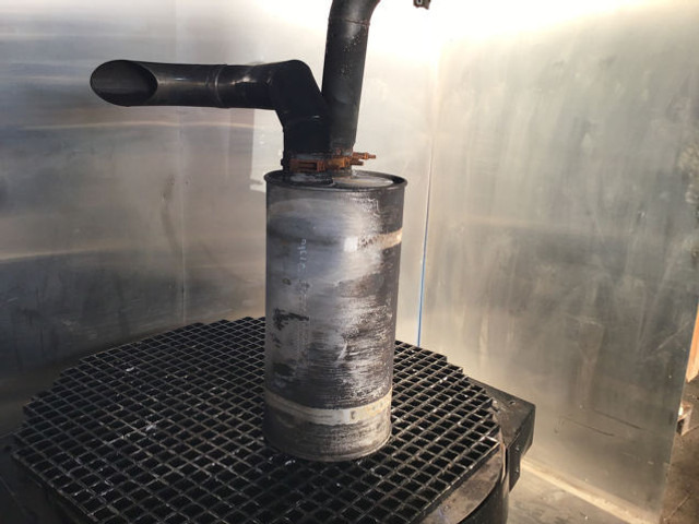 Liebherr Exhaust Silencer - Silenciador: foto 3 Liebherr Exhaust Silencer - Silenciador: foto 3