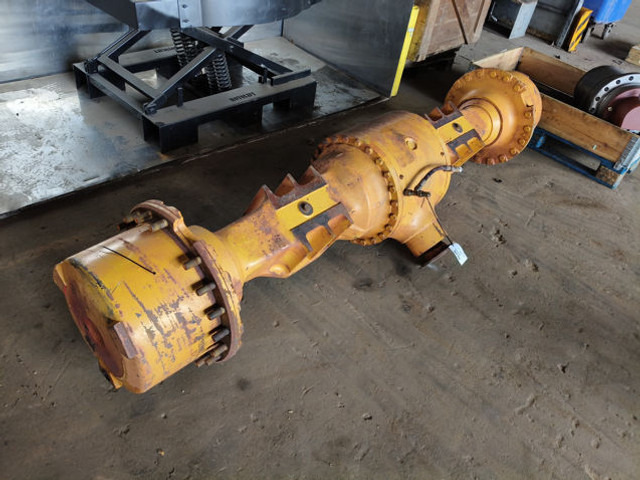 Liebherr Front Axle - Eixo dianteiro: foto 1 Liebherr Front Axle - Eixo dianteiro: foto 1