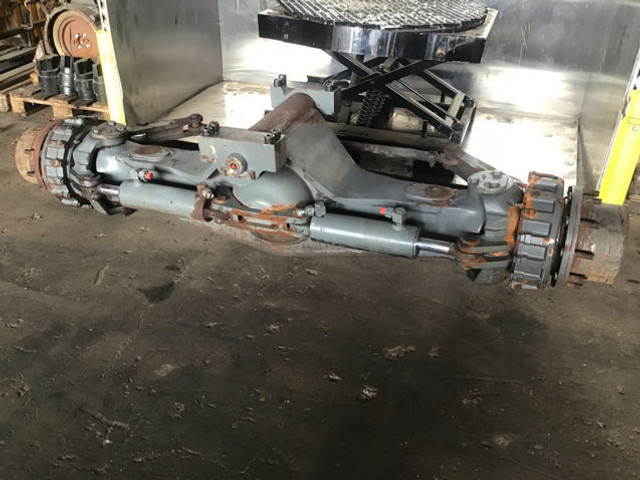 Liebherr Front Axle - Eixo dianteiro: foto 1 Liebherr Front Axle - Eixo dianteiro: foto 1