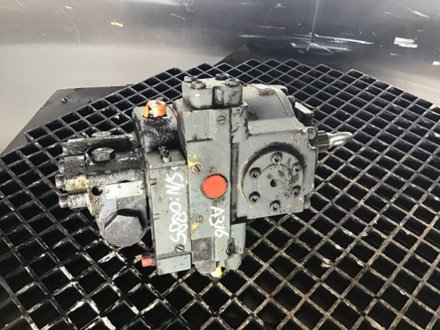 Motor hidráulico Liebherr LMV100: foto 7