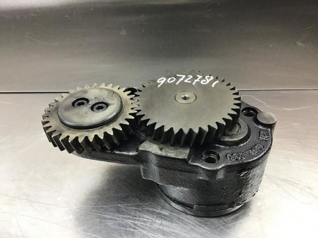 Bomba de óleo Liebherr Oil Pump: foto 7
