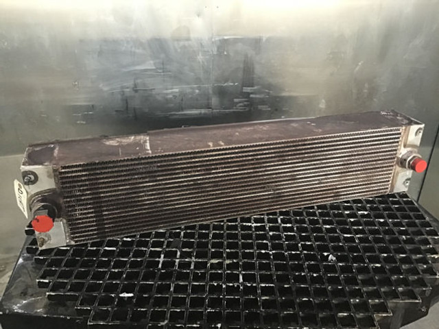 Liebherr Oilcooler - Radiador de óleo: foto 3 Liebherr Oilcooler - Radiador de óleo: foto 3