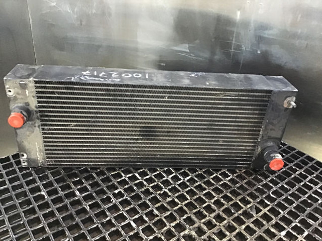 Liebherr Oilcooler - Radiador de óleo: foto 3 Liebherr Oilcooler - Radiador de óleo: foto 3