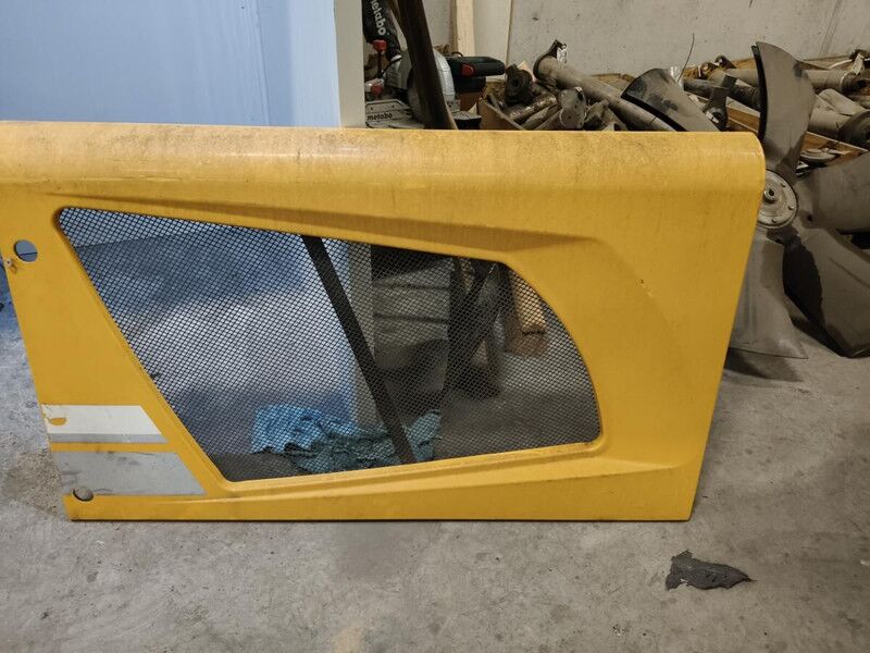Liebherr R914C / R924 C / R916 LC / R926 - Para-choque: foto 3 Liebherr R914C / R924 C / R916 LC / R926 - Para-choque: foto 3
