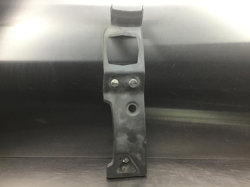 Liebherr R956 / R926 LC / R926 NLC - Para-choque: foto 1 Liebherr R956 / R926 LC / R926 NLC - Para-choque: foto 1