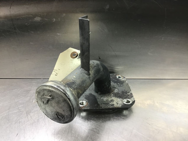 Liebherr oil filler neck - Motor e peças: foto 4 Liebherr oil filler neck - Motor e peças: foto 4