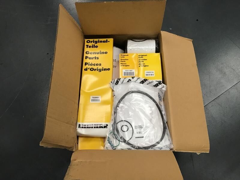 Liebherr Service Kit 2000 hours R906/R916/R926 - Peça de reposição: foto 2 Liebherr Service Kit 2000 hours R906/R916/R926 - Peça de reposição: foto 2
