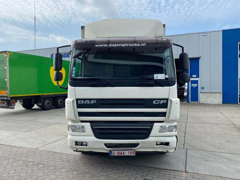 DAF CF 65.250 Closed Box / Euro 5 / Dhollandia - Camião furgão: foto 2 DAF CF 65.250 Closed Box / Euro 5 / Dhollandia - Camião furgão: foto 2