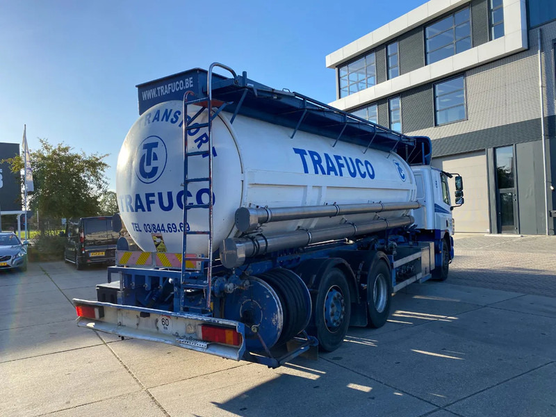 DAF CF 75.310 / Manual / 16000 LT / 5 Compartments / ADR / Euro 3 - Camião cisterna: foto 4 DAF CF 75.310 / Manual / 16000 LT / 5 Compartments / ADR / Euro 3 - Camião cisterna: foto 4