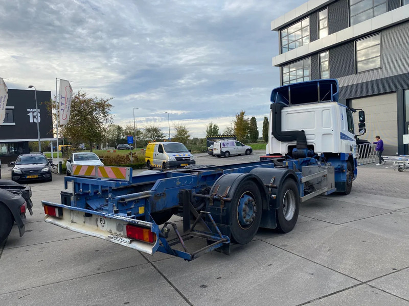 DAF CF 75.310 / Manual / Euro 3 - Camião chassi: foto 4 DAF CF 75.310 / Manual / Euro 3 - Camião chassi: foto 4