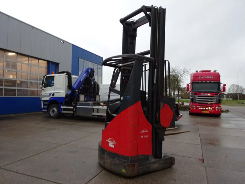 Linde R16X / 1600 kg / Reachtruck / Only for parts! - Empilhador retráctil: foto 3 Linde R16X / 1600 kg / Reachtruck / Only for parts! - Empilhador retráctil: foto 3