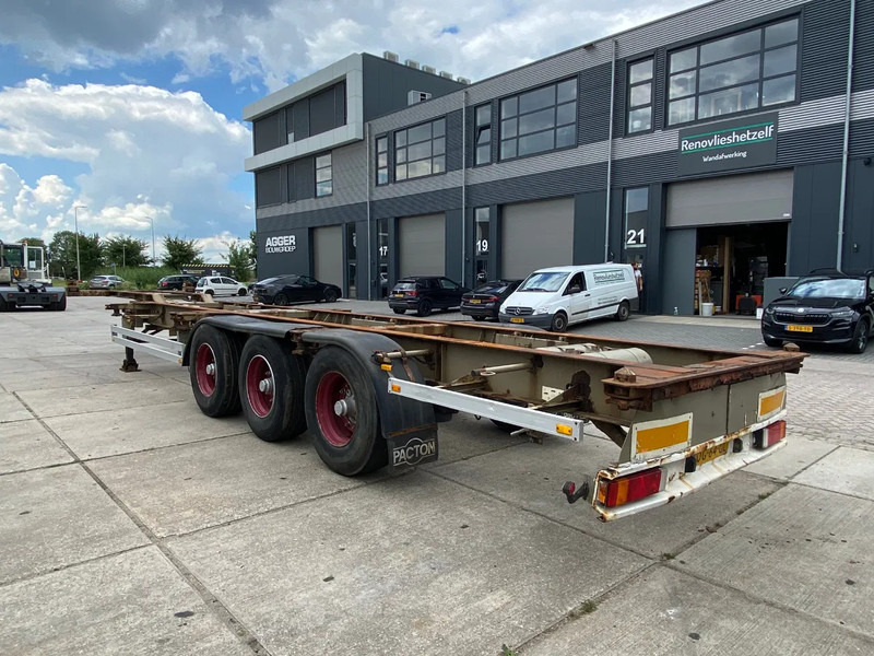 Pacton 40 FT Container Chassis / BPW + DISC - Semi-reboque transportador de contêineres/ Caixa móvel: foto 2 Pacton 40 FT Container Chassis / BPW + DISC - Semi-reboque transportador de contêineres/ Caixa móvel: foto 2