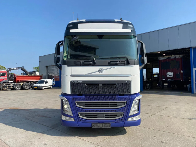Volvo FH 13.500 Globetrotter XL / I-parkCool / 2x Tank - Tractor: foto 2 Volvo FH 13.500 Globetrotter XL / I-parkCool / 2x Tank - Tractor: foto 2