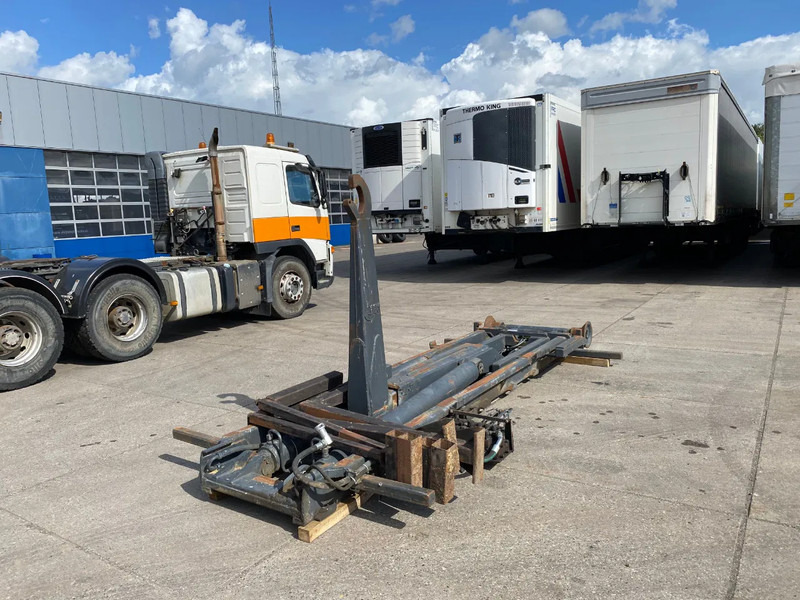 Tractor Volvo FM 440 6x4 / Hooklift and Tractor / Hub Reduction: foto 7 Tractor Volvo FM 440 6x4 / Hooklift and Tractor / Hub Reduction: foto 7