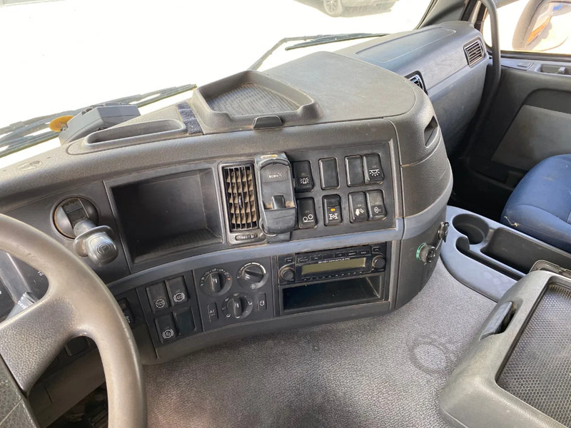 Tractor Volvo FM 440 6x4 / Hooklift and Tractor / Hub Reduction: foto 10 Tractor Volvo FM 440 6x4 / Hooklift and Tractor / Hub Reduction: foto 10