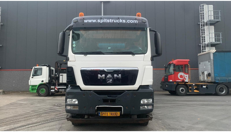 MAN TGS 35.360  Liebherr + 9M3 - Camião betoneira: foto 2 MAN TGS 35.360  Liebherr + 9M3 - Camião betoneira: foto 2