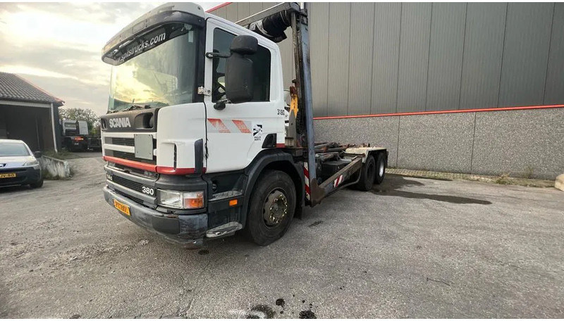 Scania P114-380 Manual + FULL STEEL+ Retarder - Camião transportador de contêineres/ Caixa móvel: foto 3 Scania P114-380 Manual + FULL STEEL+ Retarder - Camião transportador de contêineres/ Caixa móvel: foto 3
