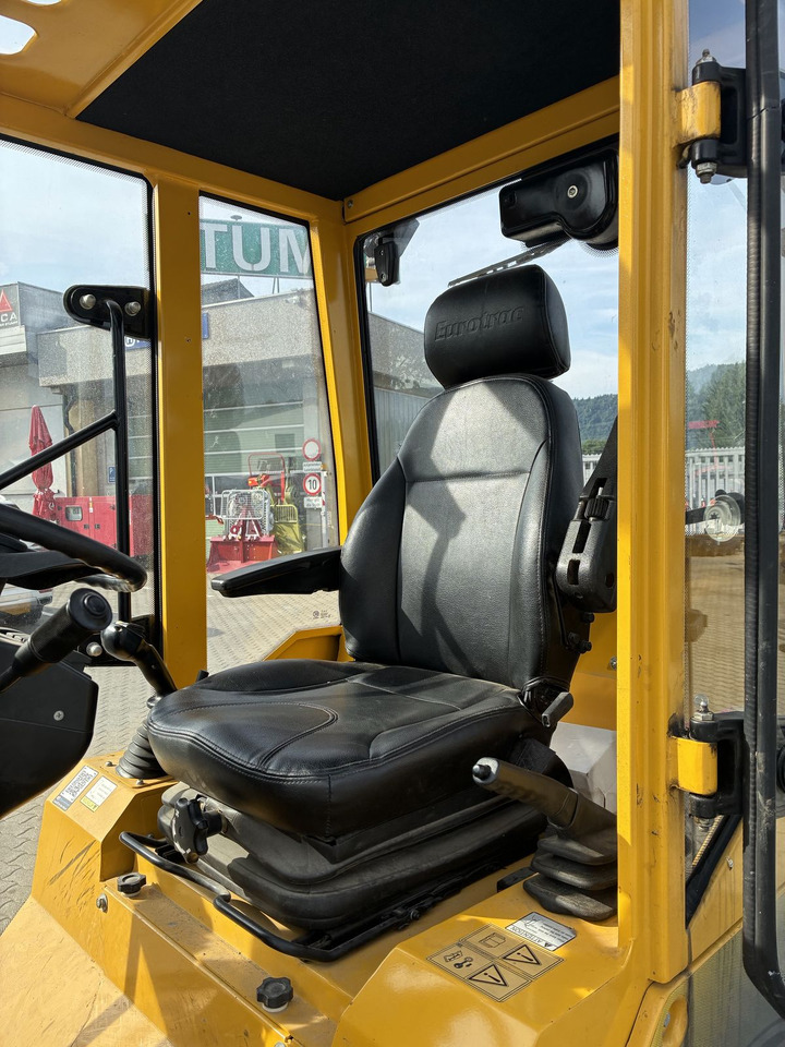 Eurotrac Eurotrac W13 - Carregadora articulada: foto 4 Eurotrac Eurotrac W13 - Carregadora articulada: foto 4