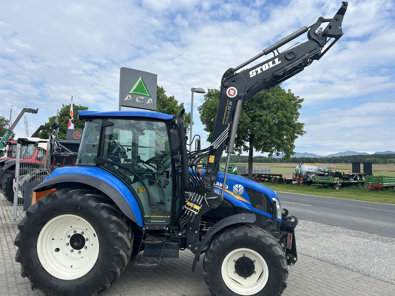 New Holland T4.105 - Trator: foto 2 New Holland T4.105 - Trator: foto 2