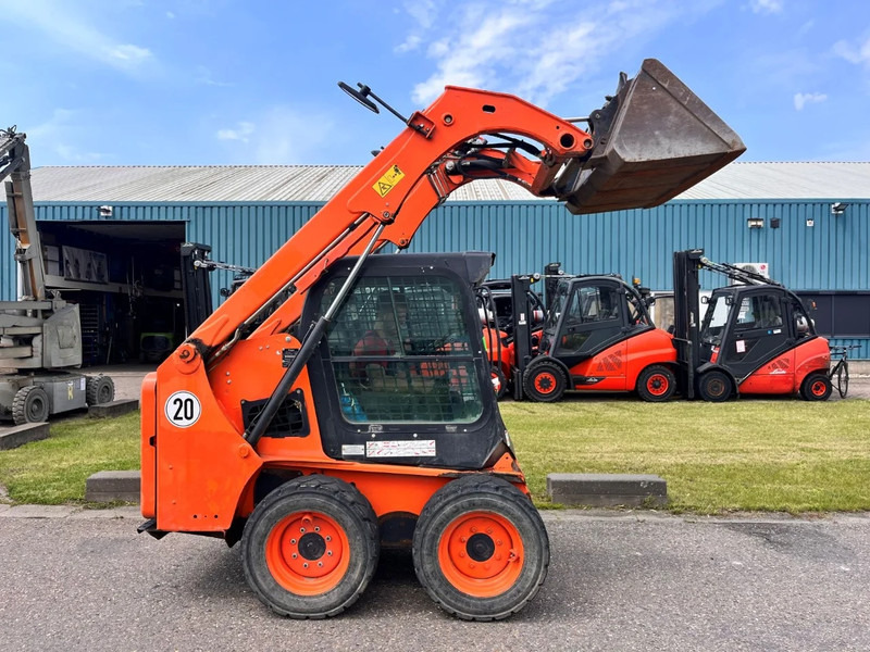 Bobcat S450 - Mini pá carregadora: foto 3 Bobcat S450 - Mini pá carregadora: foto 3