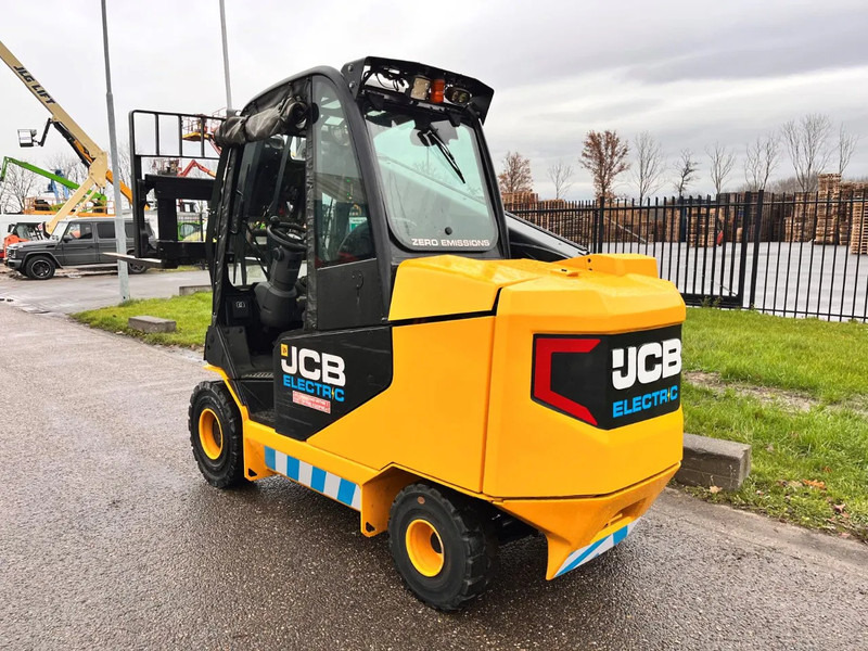 JCB TLT30-19E - Pá carregadora telescópica: foto 5 JCB TLT30-19E - Pá carregadora telescópica: foto 5