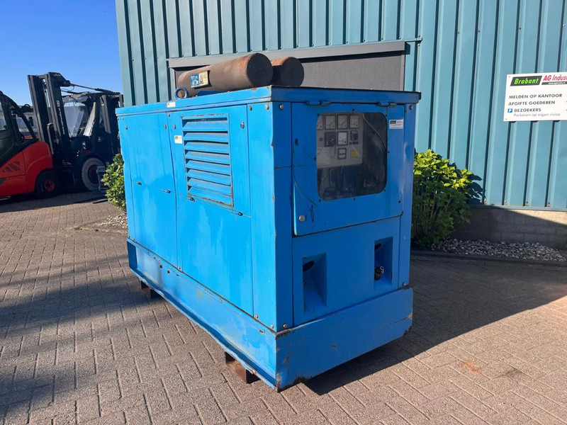 John Deere Stamford 42.5 kVA - Gerador elétrico: foto 2 John Deere Stamford 42.5 kVA - Gerador elétrico: foto 2