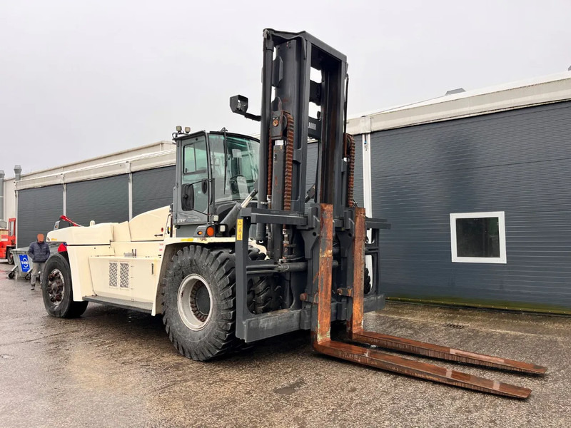 Kalmar DCG330-12LB - Empilhador a diesel: foto 4 Kalmar DCG330-12LB - Empilhador a diesel: foto 4