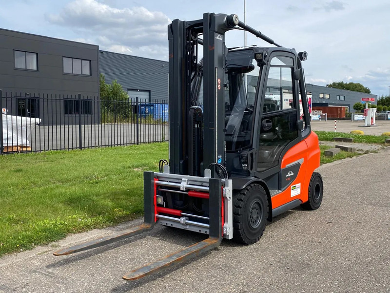 Linde H35D-01 - Empilhador a diesel: foto 4 Linde H35D-01 - Empilhador a diesel: foto 4