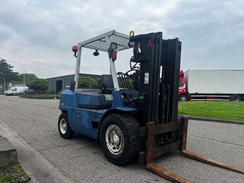 Mitsubishi FD40 - Empilhador a diesel: foto 3 Mitsubishi FD40 - Empilhador a diesel: foto 3