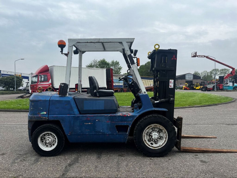 Mitsubishi FD40 - Empilhador a diesel: foto 1 Mitsubishi FD40 - Empilhador a diesel: foto 1