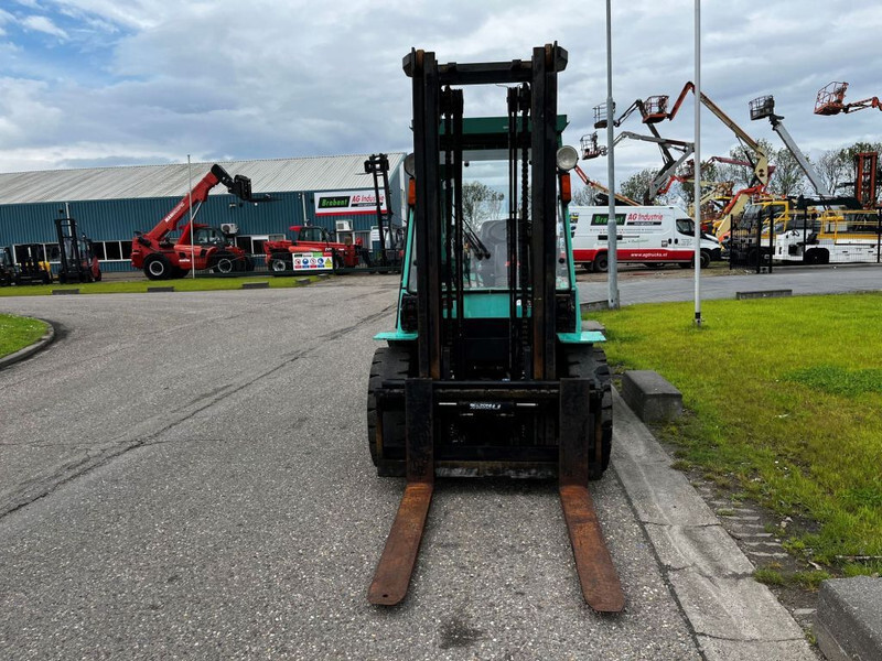 Mitsubishi FD45 - Empilhador a diesel: foto 5 Mitsubishi FD45 - Empilhador a diesel: foto 5