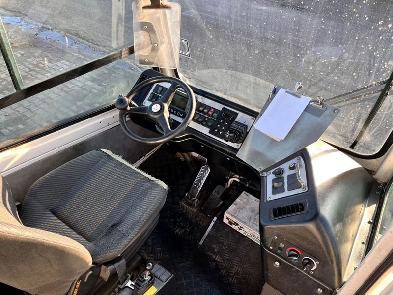 Tractor de terminal Terberg YT 222: foto 11