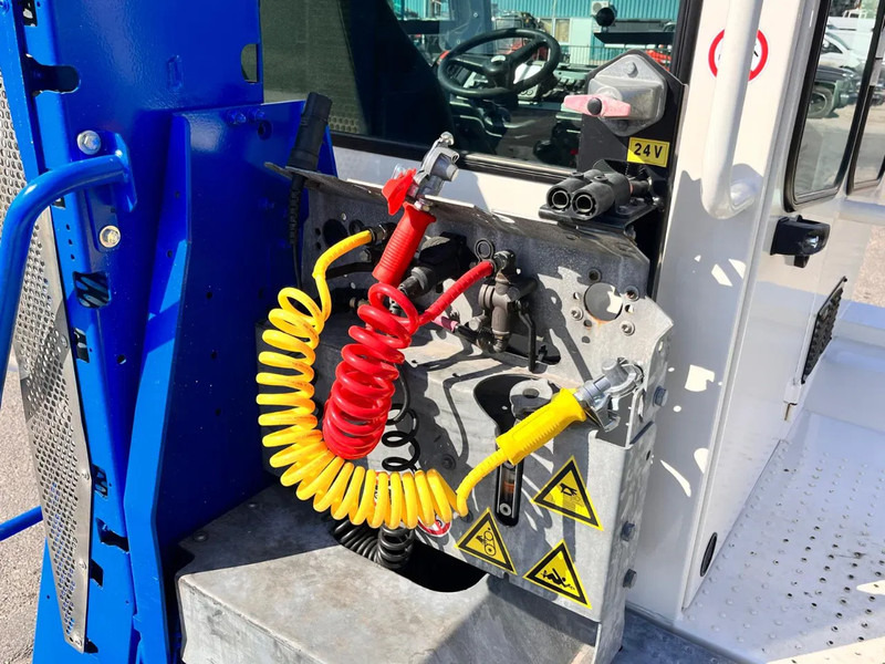 Tractor de terminal Terberg YT 222: foto 14