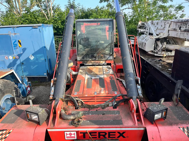 Terex Fantuzzi CS45KM FOR PARTS - Reachstacker porta contentores: foto 2 Terex Fantuzzi CS45KM FOR PARTS - Reachstacker porta contentores: foto 2
