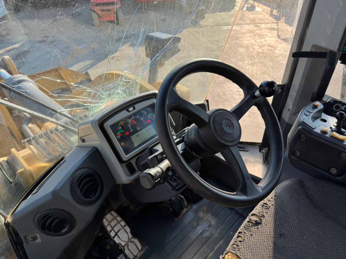 Pá carregadora de rodas CATERPILLAR 950M: foto 15