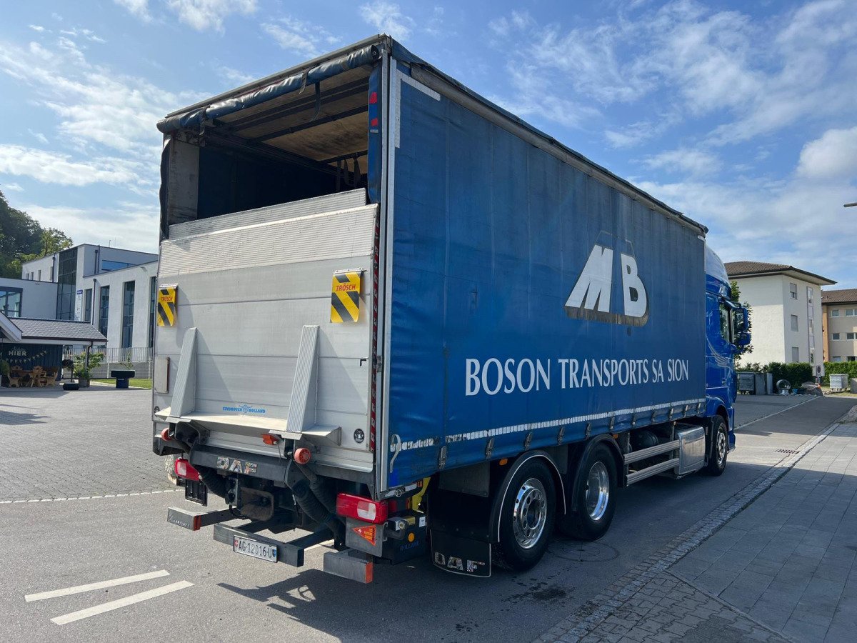 DAF XF510 6x2 - Camião de lona: foto 5 DAF XF510 6x2 - Camião de lona: foto 5