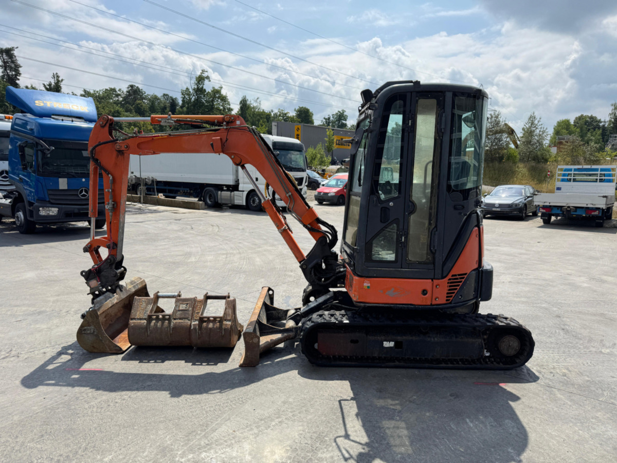 Escavadora de rastos HITACHI Zaxis 30U-2 CSR: foto 6