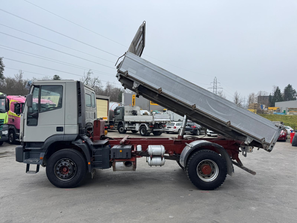Camião basculante IVECO 270 4x2 Kipper: foto 10