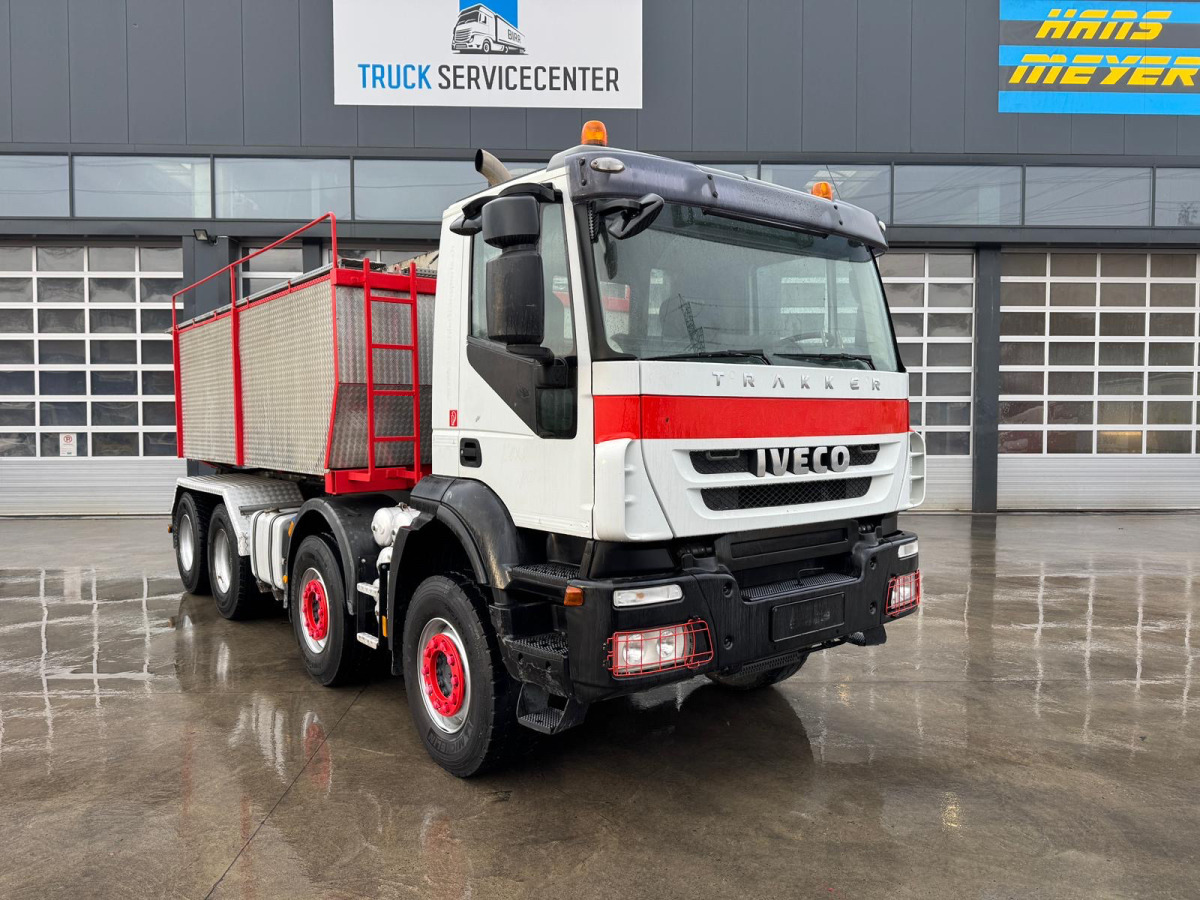 IVECO Trakker 41T410 8x4 Thermo 2 Kammern - Camião basculante: foto 4 IVECO Trakker 41T410 8x4 Thermo 2 Kammern - Camião basculante: foto 4
