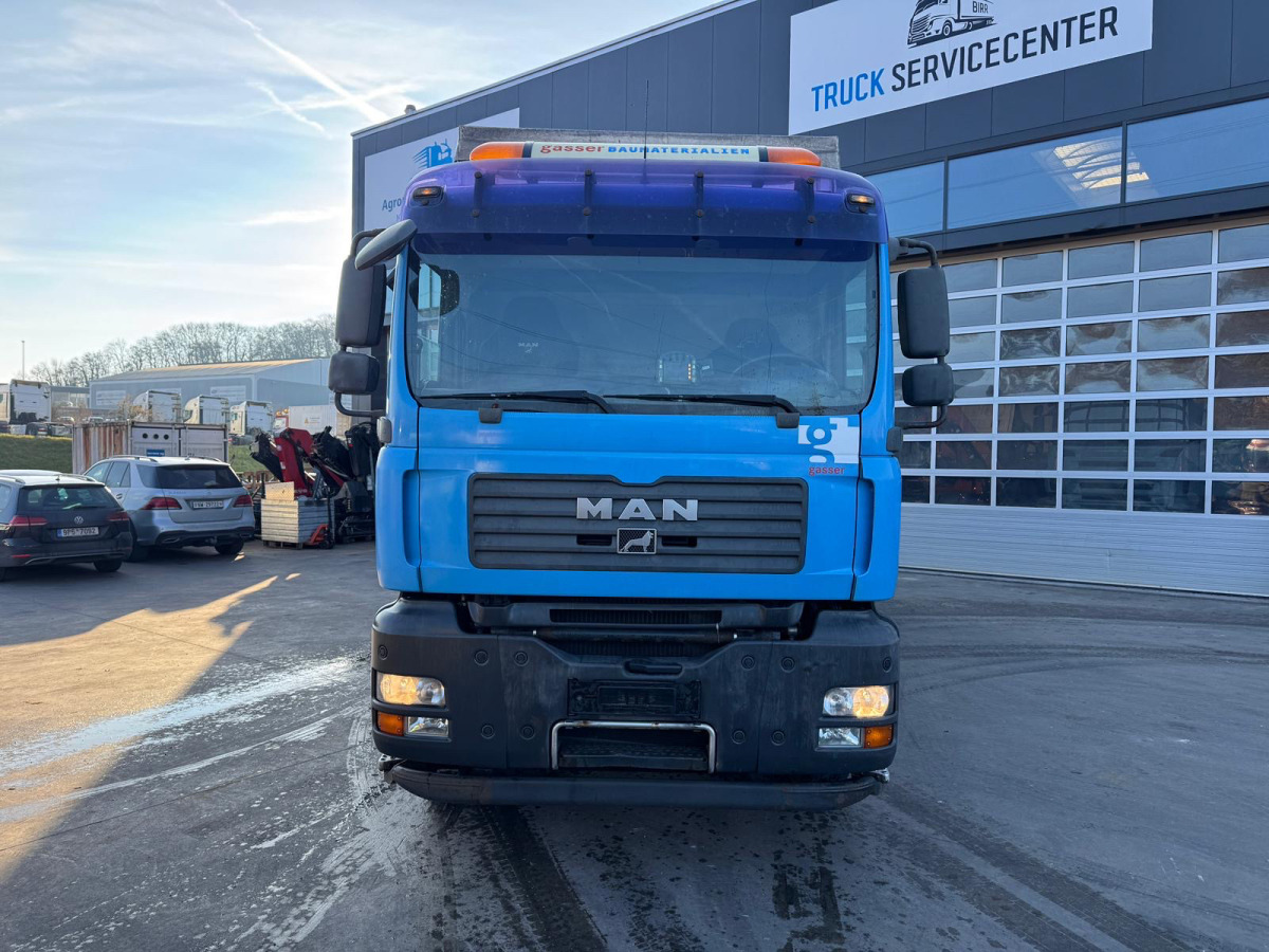 MAN TGA 26.440 6x2 - Camião de lona: foto 2 MAN TGA 26.440 6x2 - Camião de lona: foto 2