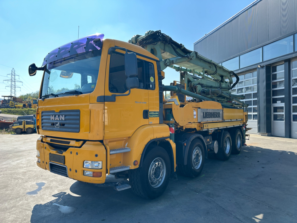 MAN TGA 41.440 8x4 Hallenpumpe 31M-5 - Autobomba de betão: foto 1 MAN TGA 41.440 8x4 Hallenpumpe 31M-5 - Autobomba de betão: foto 1