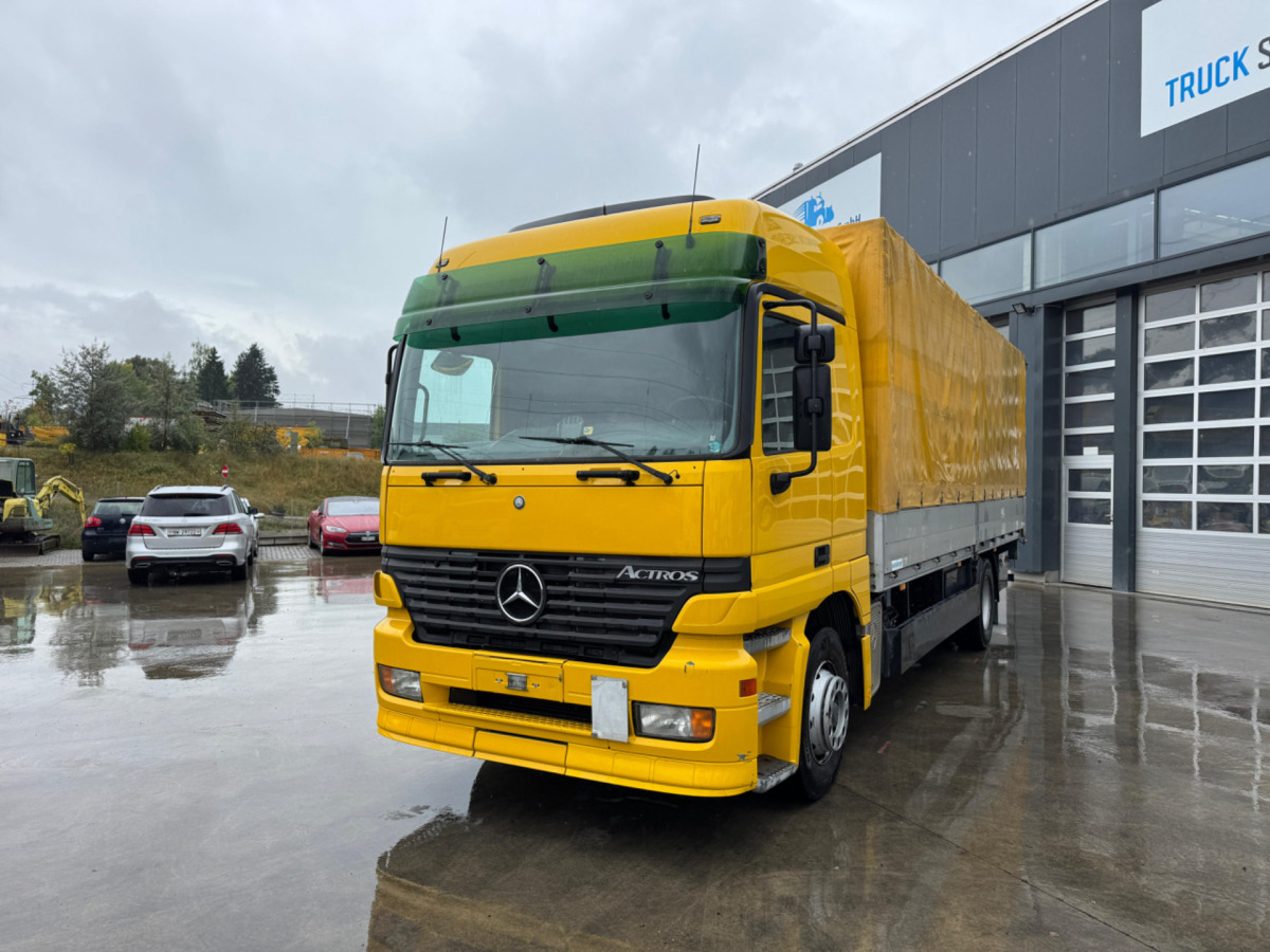 MERCEDES Actros 1835 4x2 - Camião de lona: foto 1 MERCEDES Actros 1835 4x2 - Camião de lona: foto 1