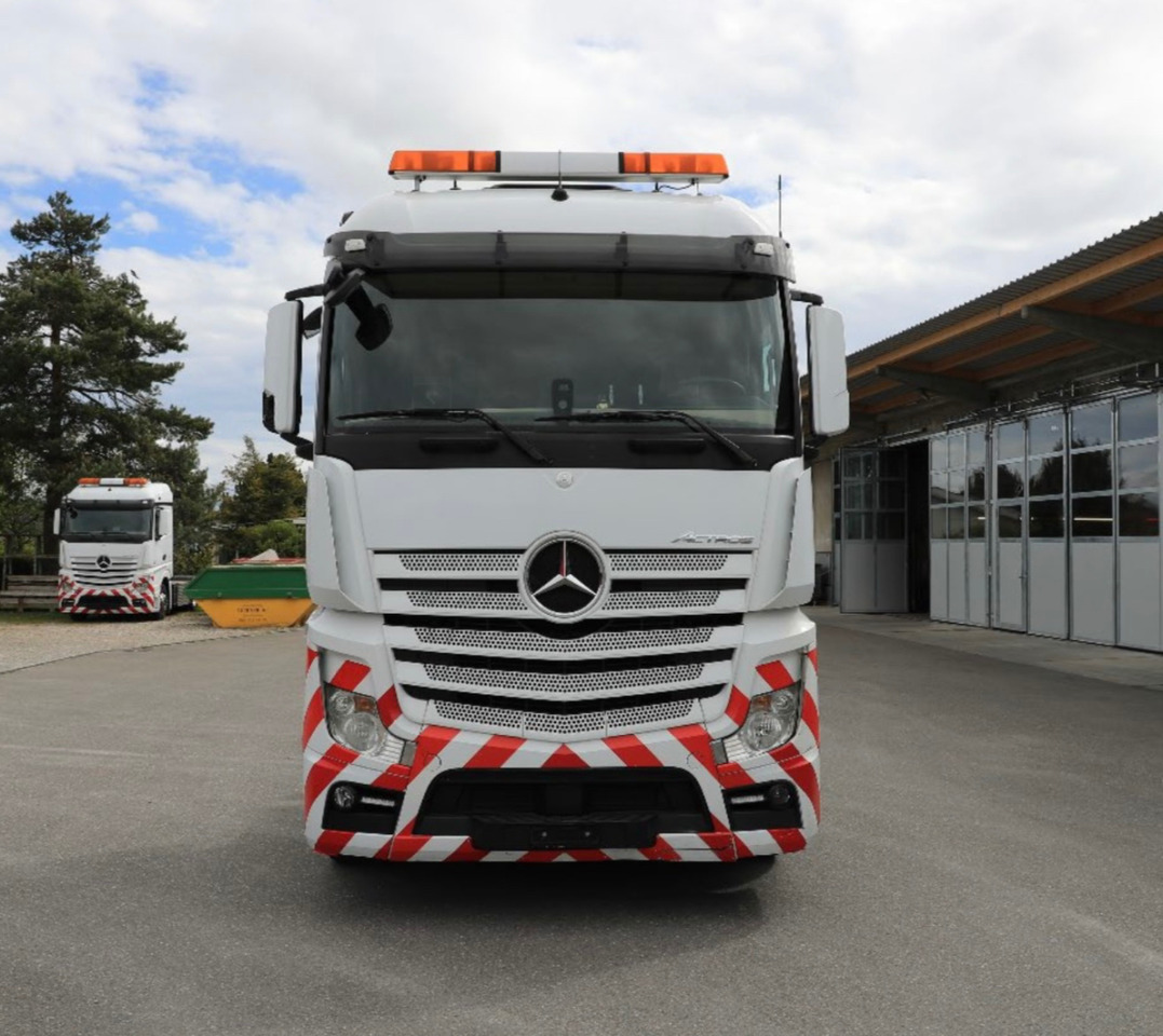 MERCEDES Actros 2548 6x2 - Camião chassi: foto 2 MERCEDES Actros 2548 6x2 - Camião chassi: foto 2
