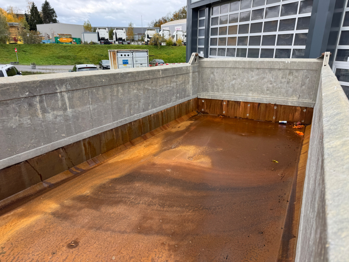 MERCEDES Actros 3248 8x4 Rückwärtskipper - Camião basculante: foto 5 MERCEDES Actros 3248 8x4 Rückwärtskipper - Camião basculante: foto 5