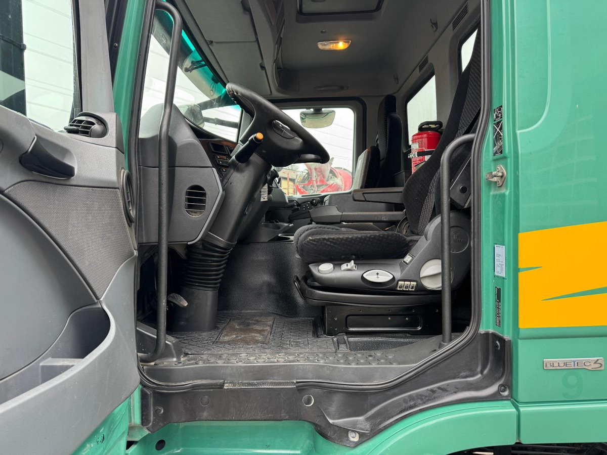 Camião polibenne MERCEDES Actros 3248 Hiabt 26T AHK: foto 10 Camião polibenne MERCEDES Actros 3248 Hiabt 26T AHK: foto 10