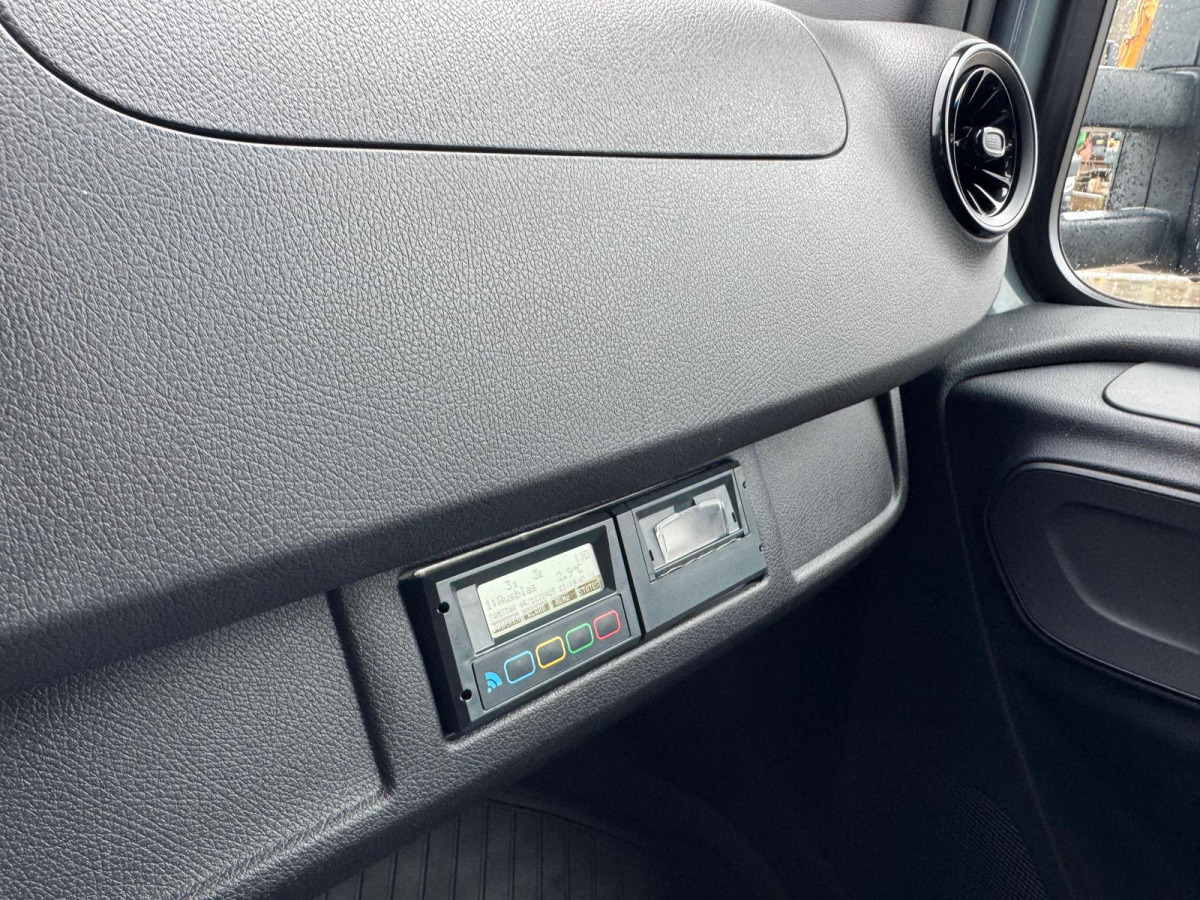 Locação financeira de MERCEDES Sprinter 314 CDI Pharmakoffer mit Kühlung MERCEDES Sprinter 314 CDI Pharmakoffer mit Kühlung: foto 8 Locação financeira de MERCEDES Sprinter 314 CDI Pharmakoffer mit Kühlung MERCEDES Sprinter 314 CDI Pharmakoffer mit Kühlung: foto 8