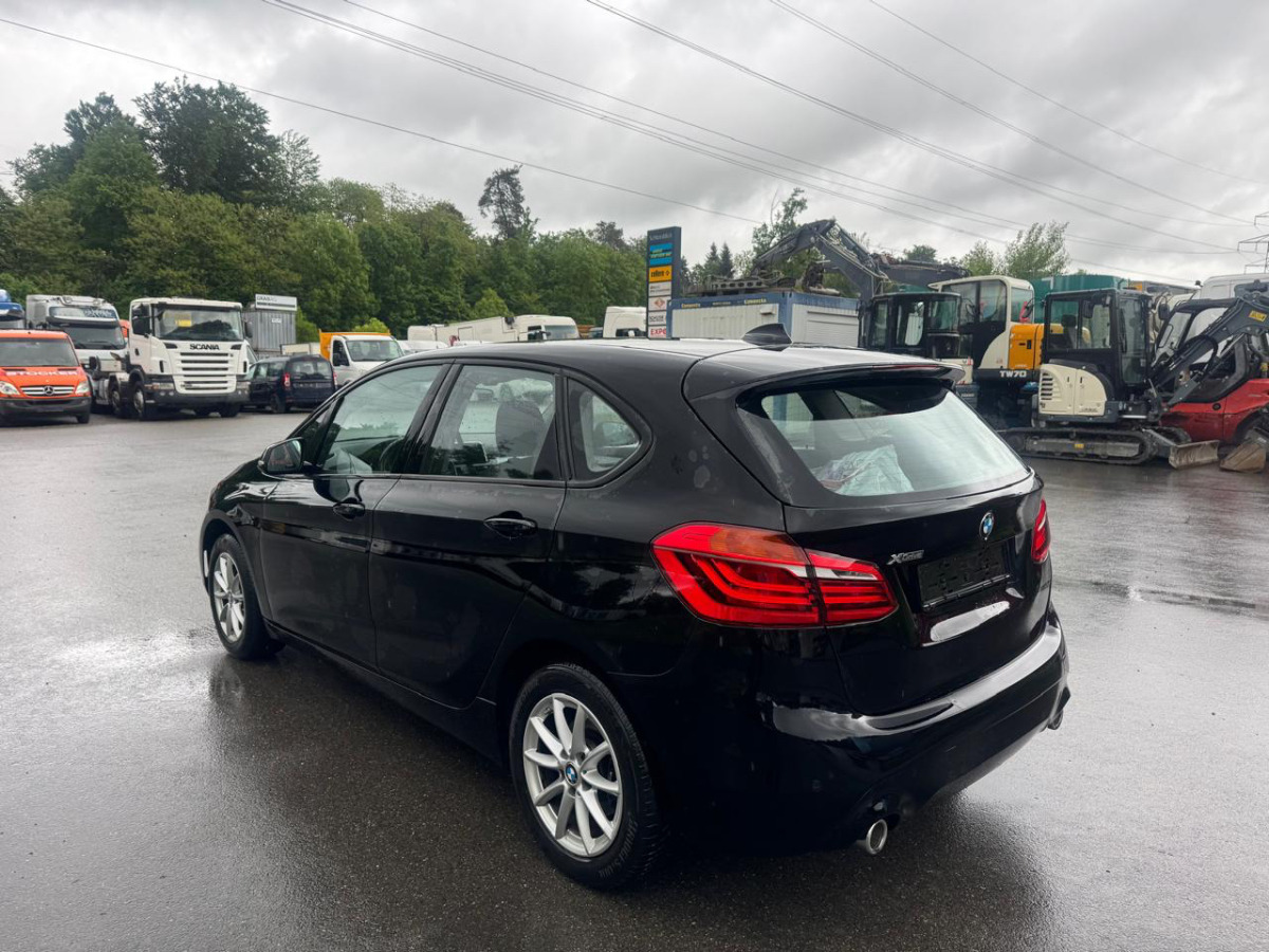 Hatchback Marke BMW 218d xDrive: foto 7