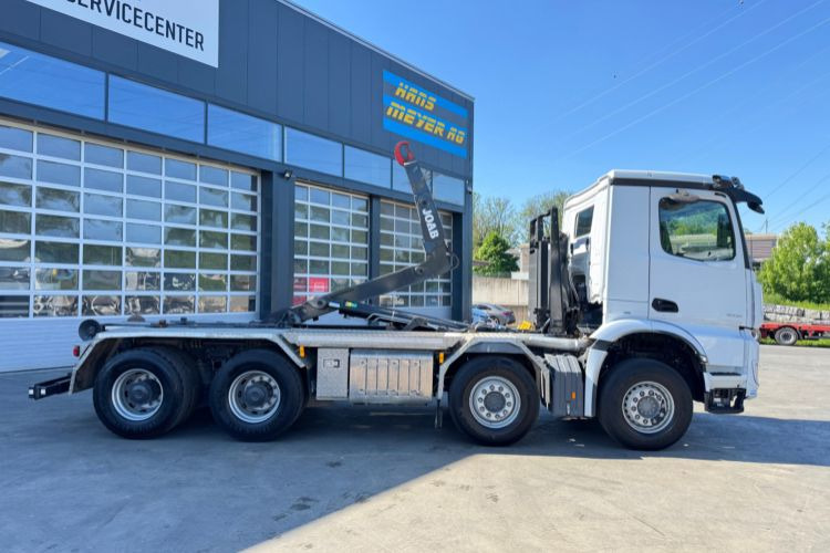 Mercedes-Benz Arocs 3251 8x4 - Camião polibenne: foto 4 Mercedes-Benz Arocs 3251 8x4 - Camião polibenne: foto 4