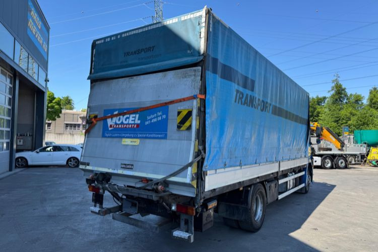 Mercedes-Benz Axor 1833 4x2 - Camião de lona: foto 5 Mercedes-Benz Axor 1833 4x2 - Camião de lona: foto 5